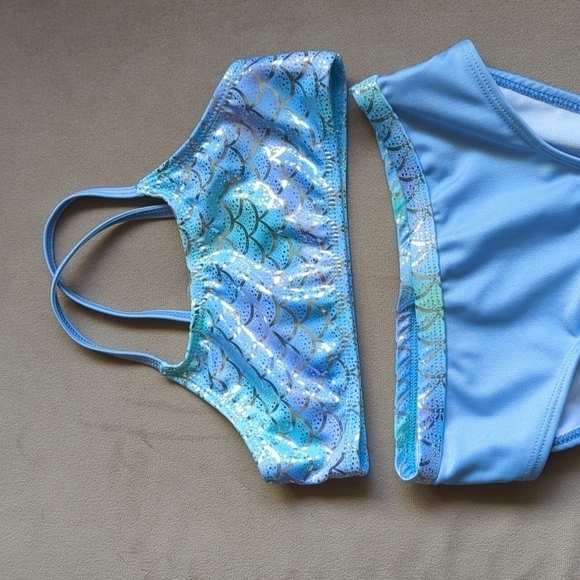 Basically by Btween Girls Size 6 Bikini Set Shiny Strappy Scales mermaid - Picture 3 of 8